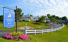Inn At Mystic